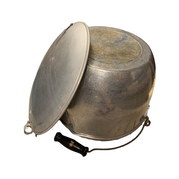 21 qt Camping Stock Pot Vintage Wear Ever
#125 Aluminum - Picture 7 of 7